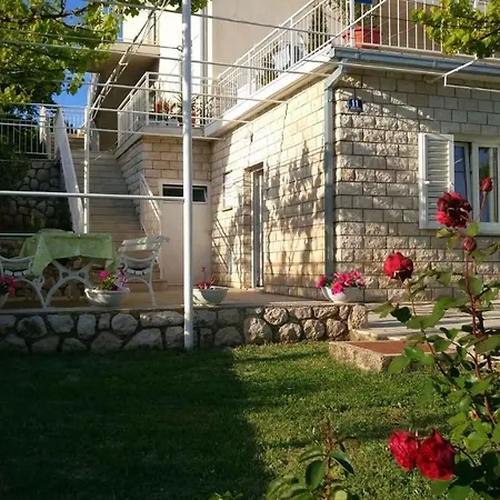 Studio In 15328 Apartamento